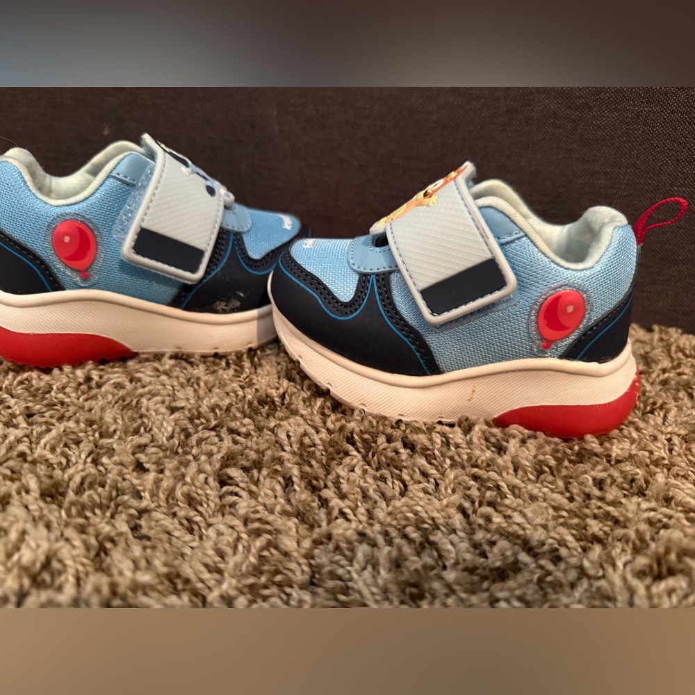 Bluey Light Up Sneakers - Picture 5 of 5